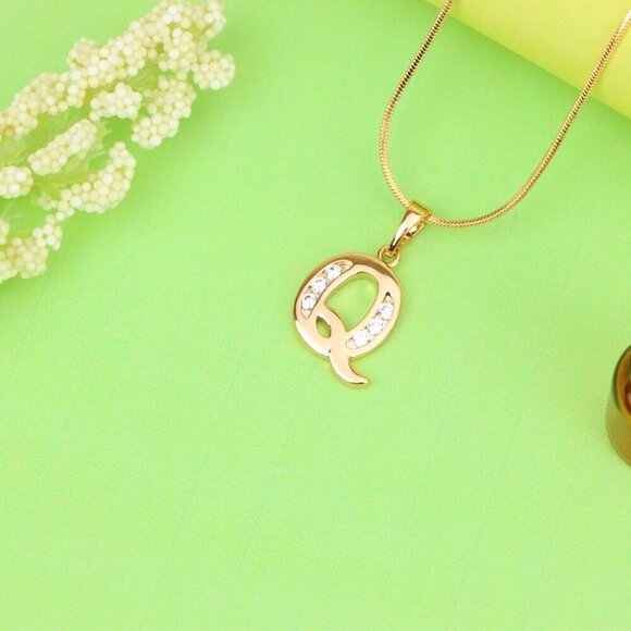 "Rose Gold Letter Q Pendant with Crystals – 18K Gold Plated Charm, XPPT1366 - Picture 13 of 13